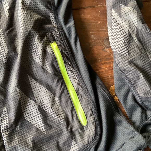 Lightweight Men's Nike Windbreaker Running Jacket Small - Picture 4 of 5